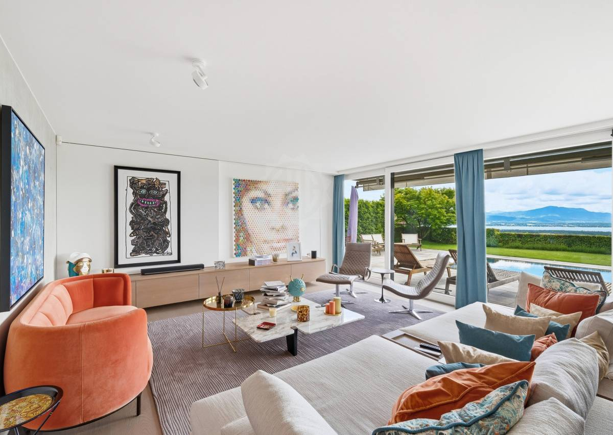 Sublime detached property with breathtaking views