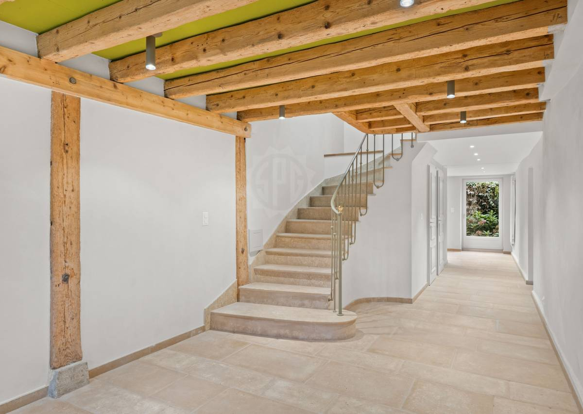 Chêne-Bougeries : Magnifique maison de maître entièrement rénovée