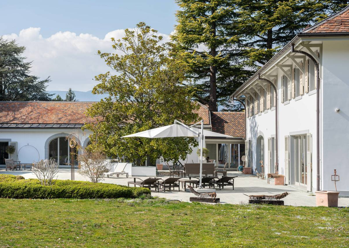 Magnificent renovated property