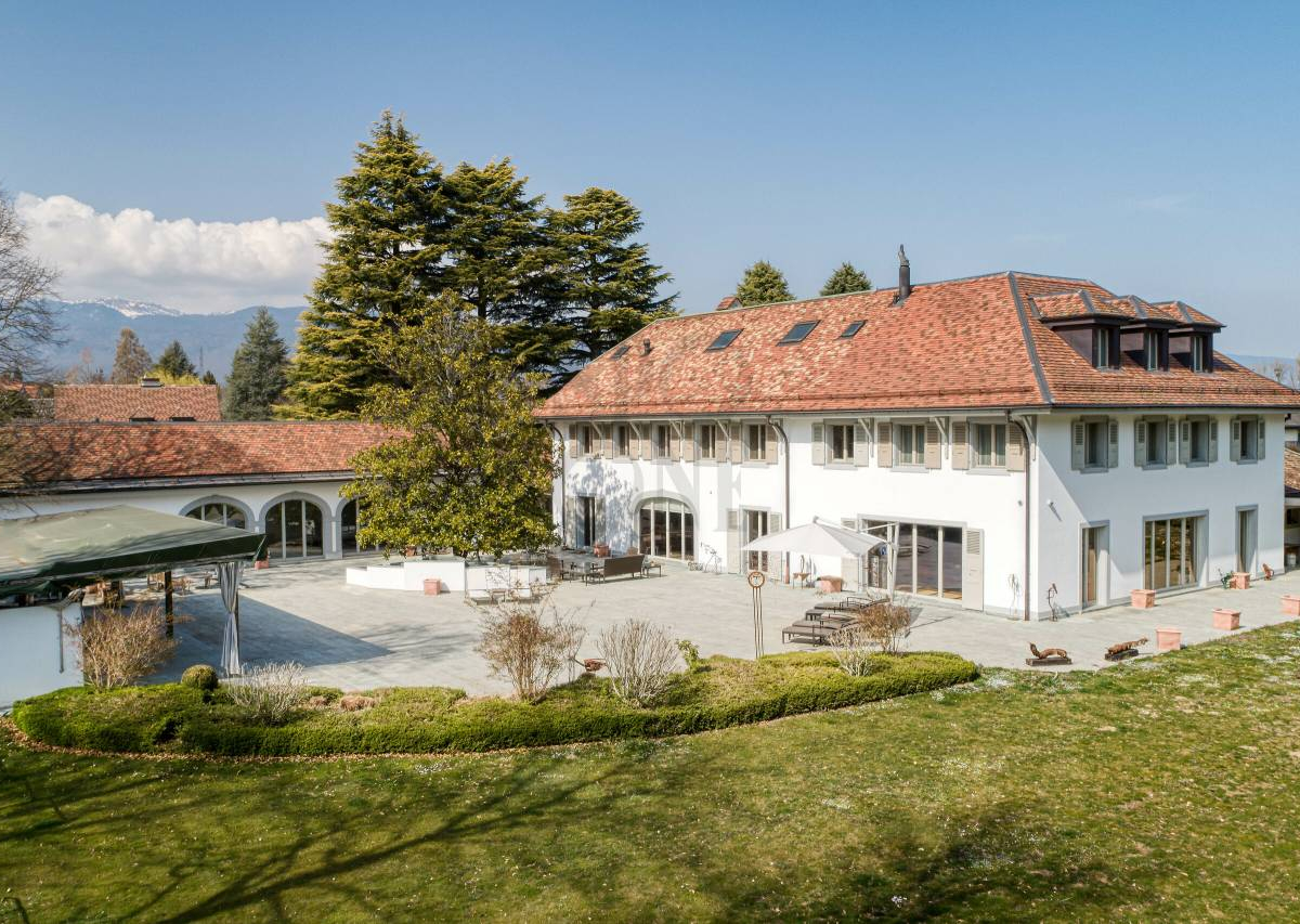 Magnificent renovated property