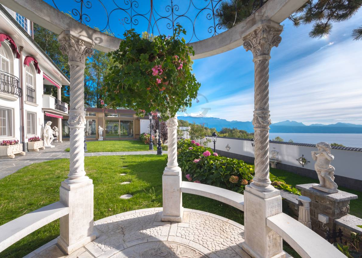 Vue panoramique sur le lac Léman