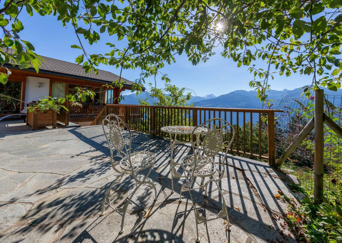Fantastic chalet with view