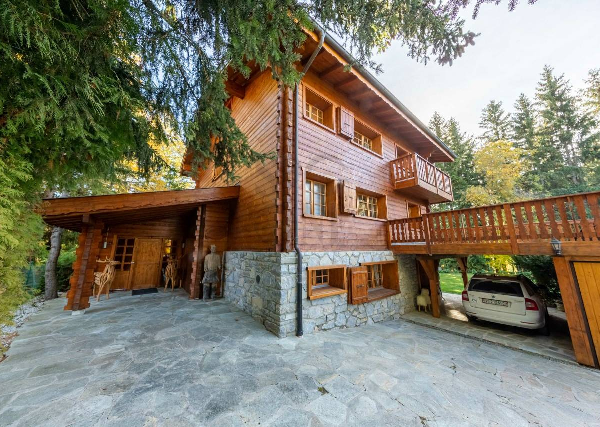 Ideally located chalet