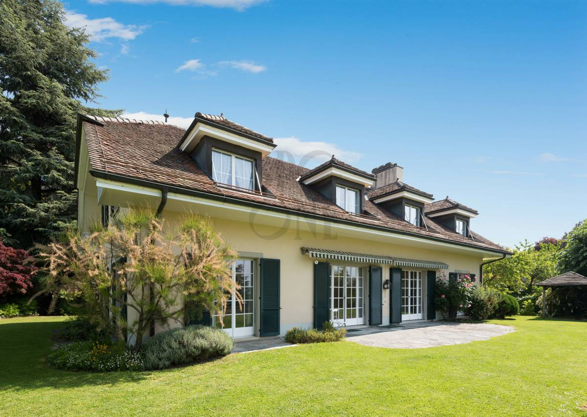 Rare ! Beautiful property of Master