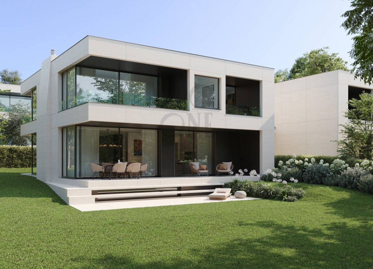 Sales to plan - Contemporary villa  - ref. 19C