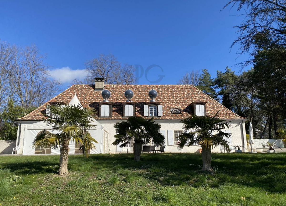 Charmante maison de campagne avec vue dégagée 