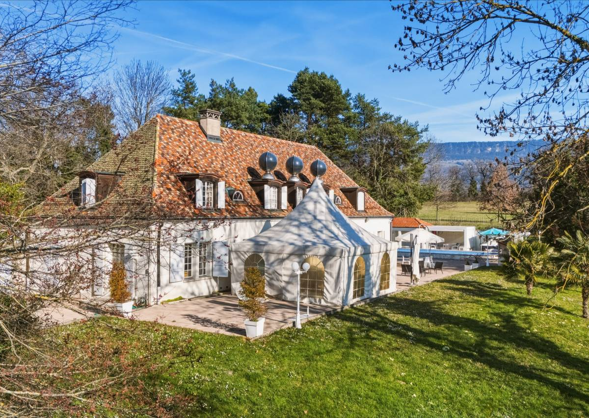 Charmante maison de campagne avec vue dégagée 