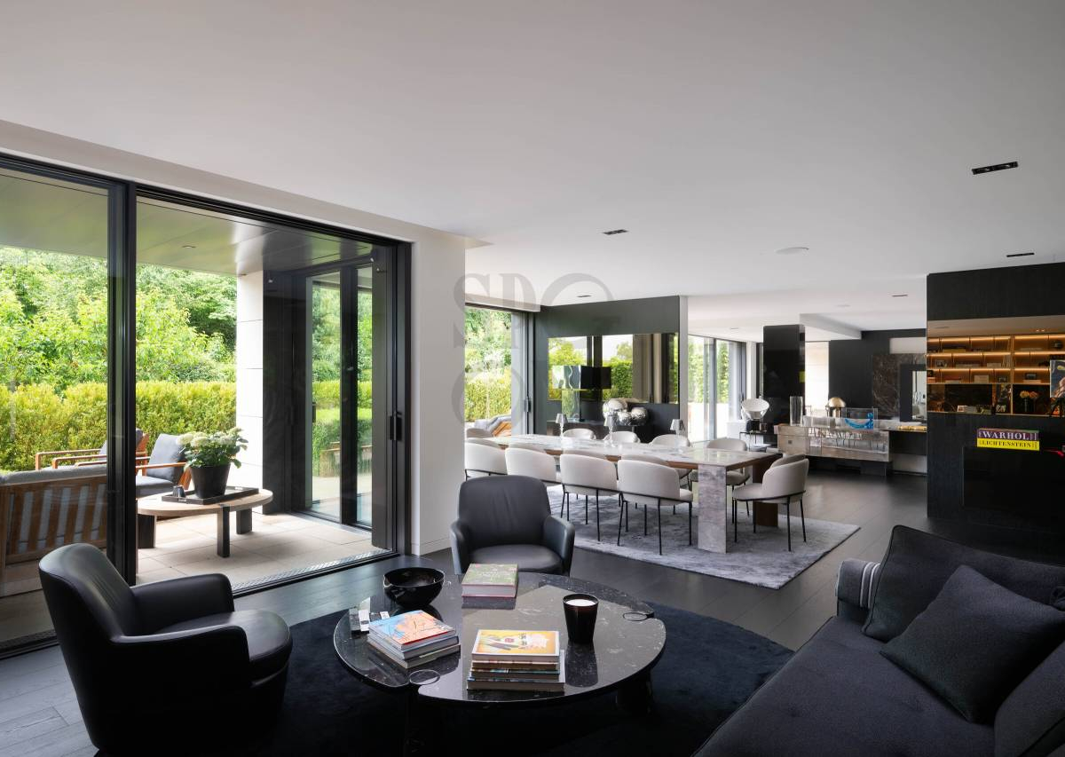 Duplex d'exception avec terrasses dans une résidence de grand standing