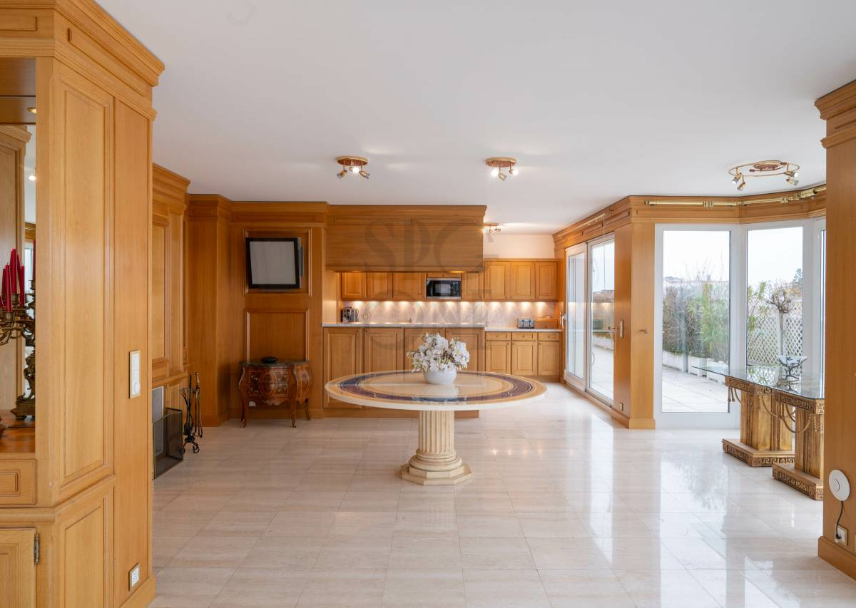 Exceptional penthouse in the heart of Nyon