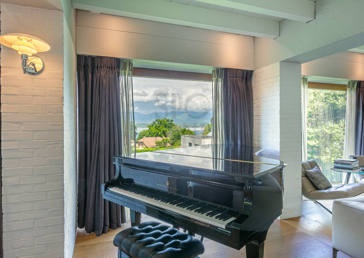 Exceptional villa in Anières with panoramic views and luxury amenities