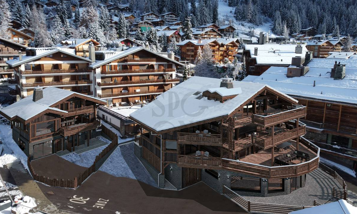 Situé au cœur de Verbier, chalet en construction