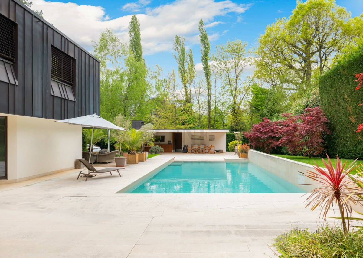 Une villa contemporaine au cœur de Conches 