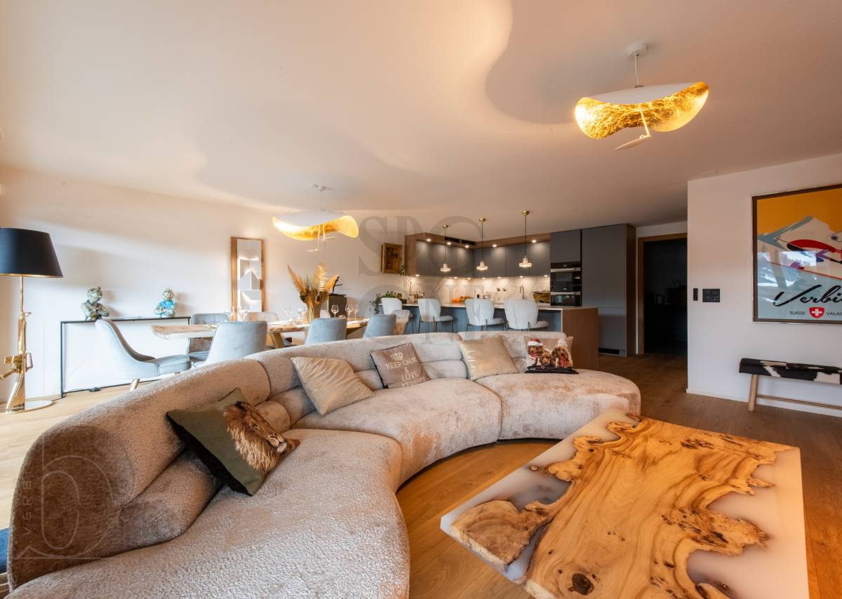 Découvrez ce superbe appartement de 5 pièces