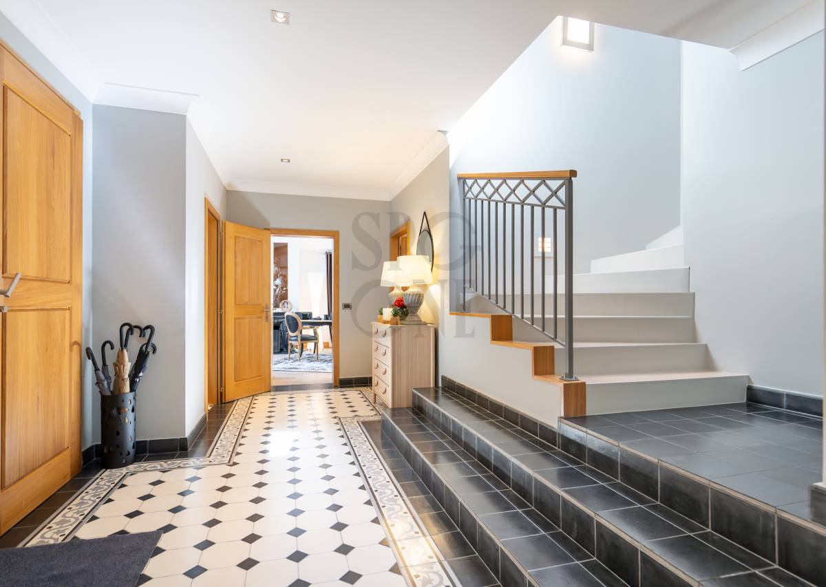 Villa de standing avec vue au coeur de la nature