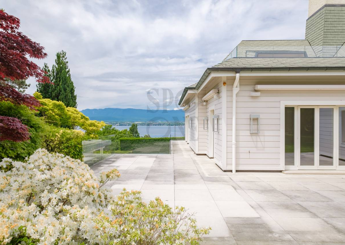 Prestigious villa in Anières with breathtaking lake view
