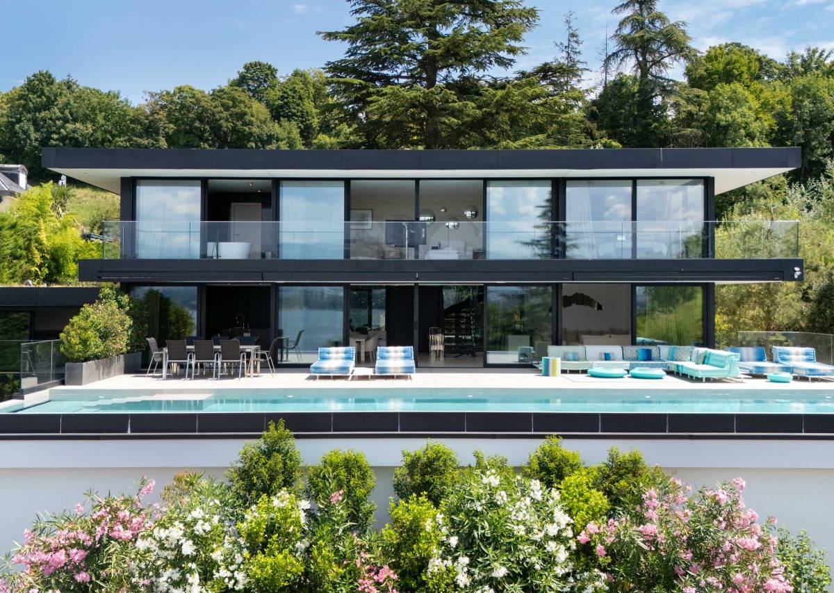 L'essence du luxe contemporain – Vue panoramique sur le Lac