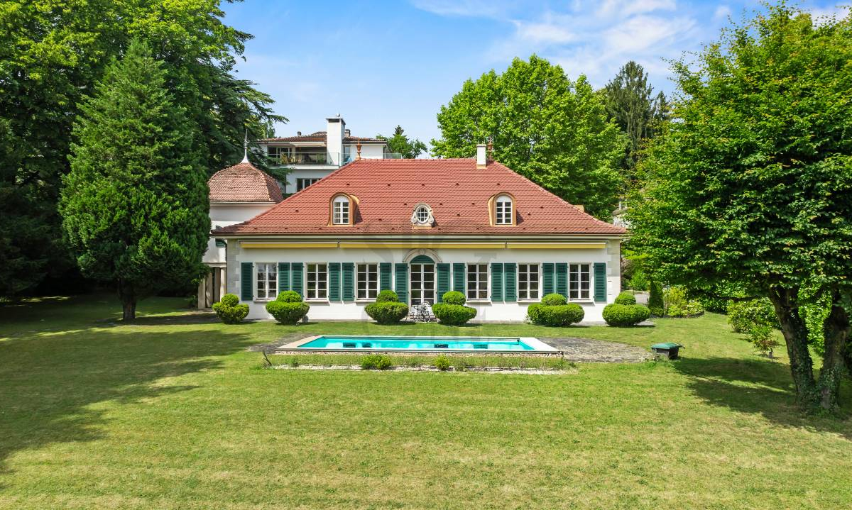 Propriété de Maître d'exception, à proximité immédiate du lac