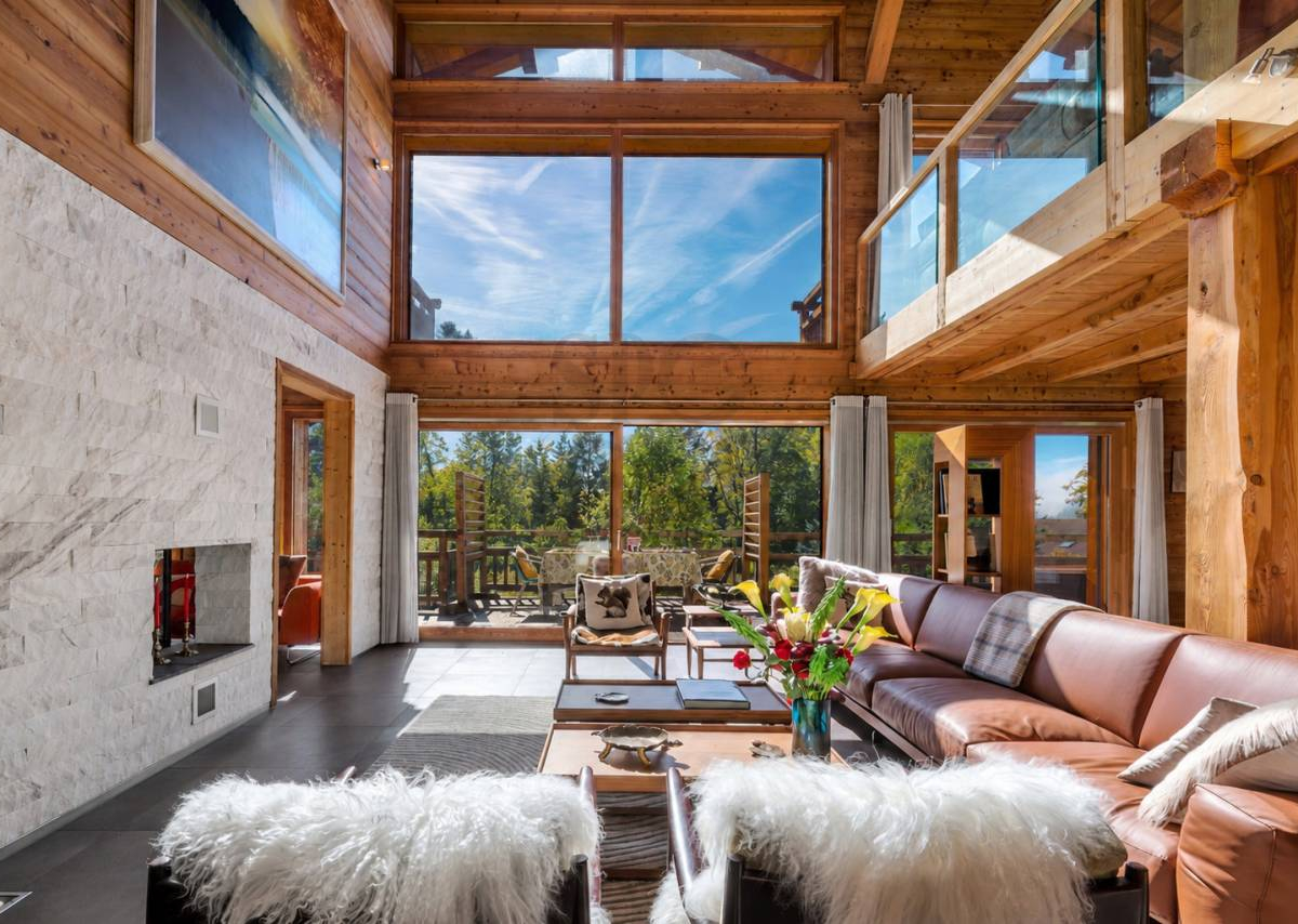 A Bayrou chalet for sale in the Villars-sur-Ollon area