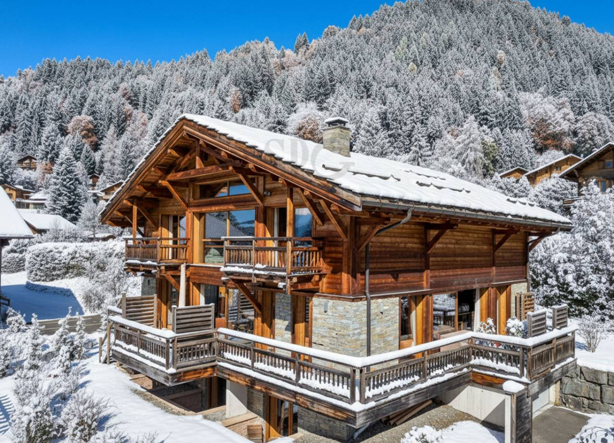 A Bayrou chalet for sale in the Villars-sur-Ollon area