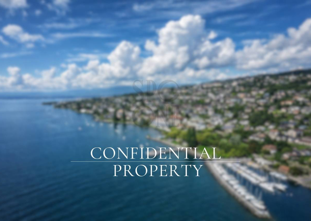 Propriété d'exception en première ligne du lac 
