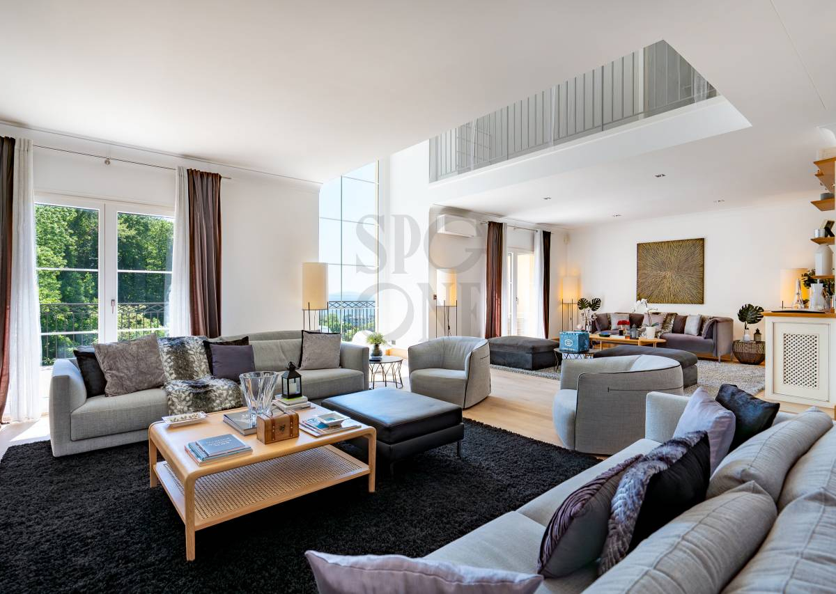 Villa de standing avec vue au coeur de la nature